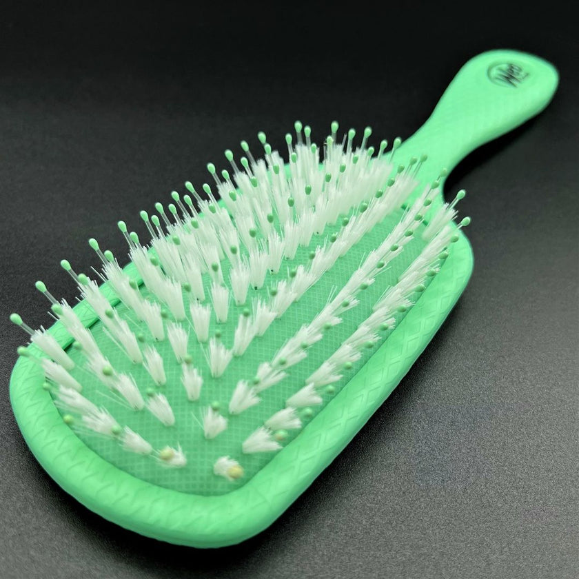 Go Green Shine Brush Image