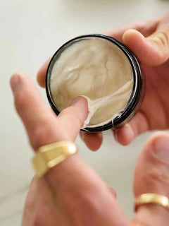forming-cream-pdp-2023-texture_1024x1024_1c6b0d40-2820-45f3-929d-5b3041c52329.webp