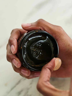pomade-pdp-2023-texture_300x_334901f6-ffbf-4963-b92b-4b30c06a9899.webp